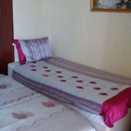 Guest House Macauly Johannesburgo Exterior foto